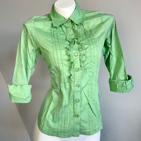 Victorian Green Ruffle Button-Up Top - Picture 4 of 5